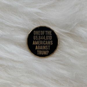 2016 election political pin